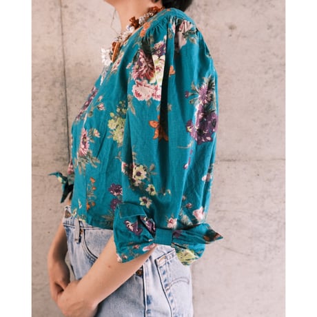 back ribbon flower print tops