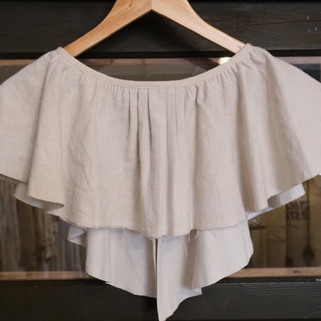eski. original frill collar
