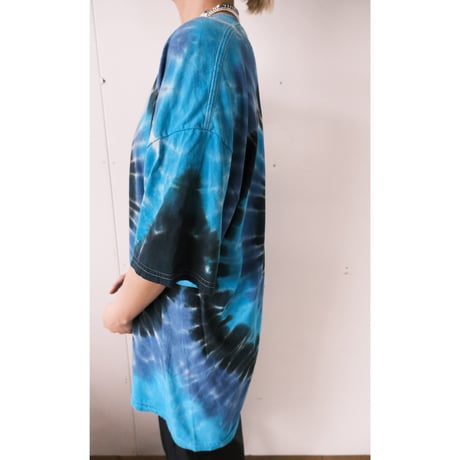 tie-dye big tee / blue