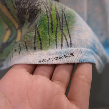 LIQUID BLUE / "Alice" tee