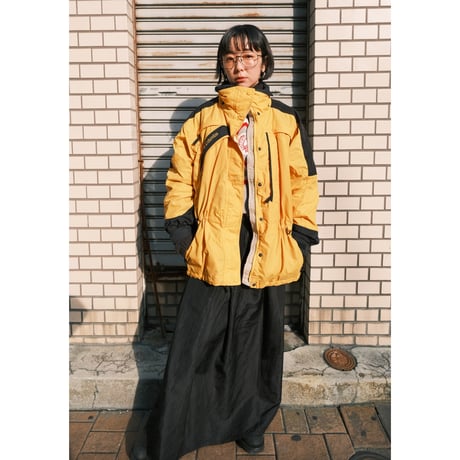 Columbia / nylon jacket