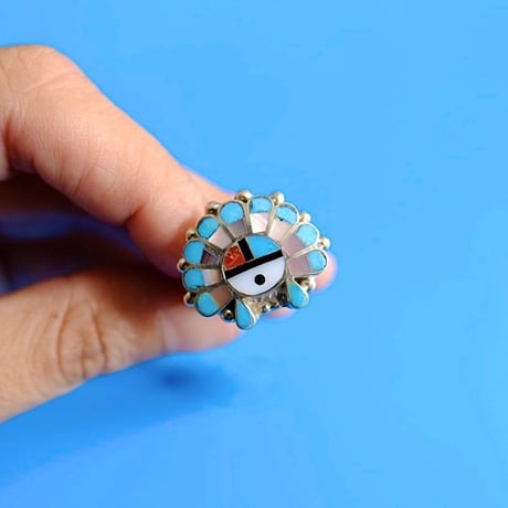 ZUNI / “Sun face” ring