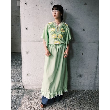 embroidery setup (tops×skirt) “light green”