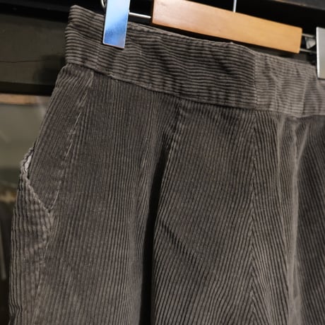 cutoff corduroy short pants