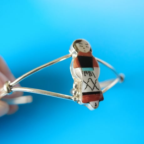 ZUNI / "girl" bangle