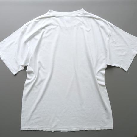 90s old print tee / white
