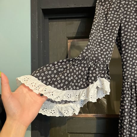 70s special vintage / bell sleeve floral dress