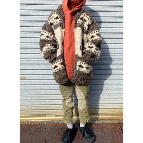 Cowichan sweater / made in Canada