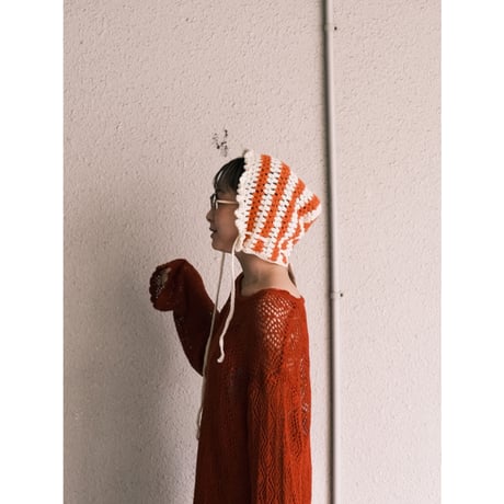 Borboleta / hand knit bonnet / orange
