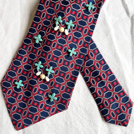 "繕う" collaboration beads embroidery necktie "cross motif"