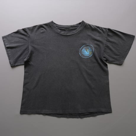 90s "Earth" print tee / black