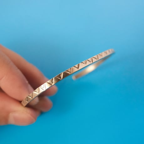 navajo "Elaine Tahe" stamp bangle