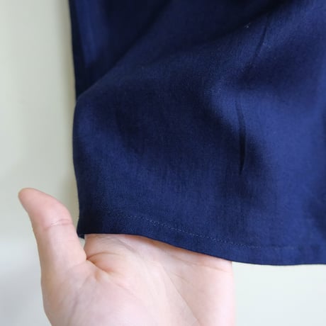 slacks pants “navy” with tuck