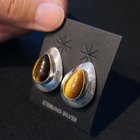 indian jewelry / tiger eye earring