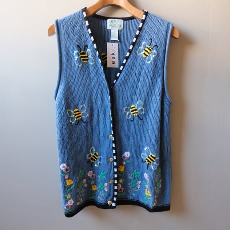 "Bee" vest