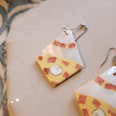 rhombus shell pierce