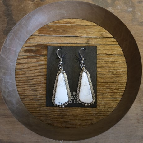 Indian jewelry/white buffalo pierce