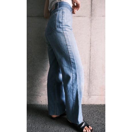 Levi's / denim pants
