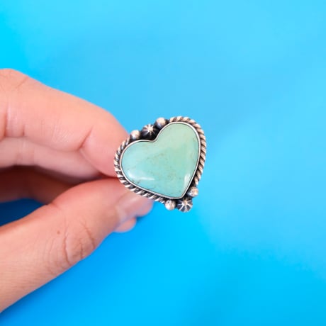 navajo / "heart" ring