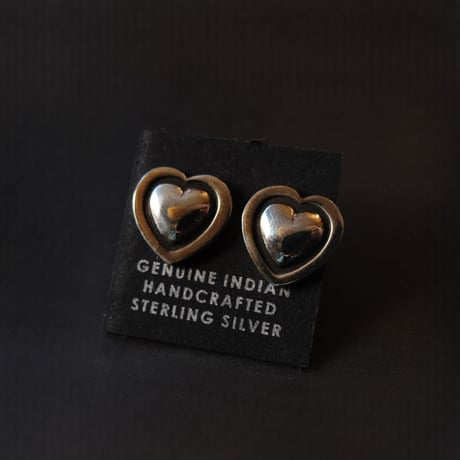 navajo / "♡" pierce / HRM