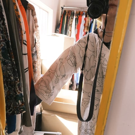 eski. × 画楽 / antique linen smock / animal