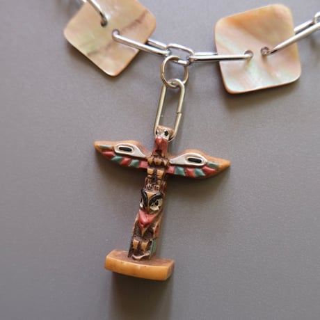 eski. original shell chain choker "totem pole"