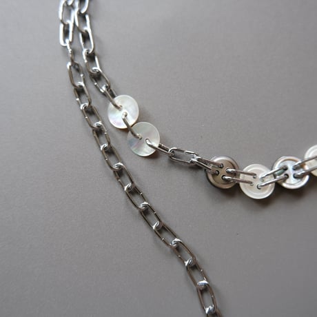 eski. original "shell × chain" necklace