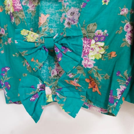 back ribbon flower print tops