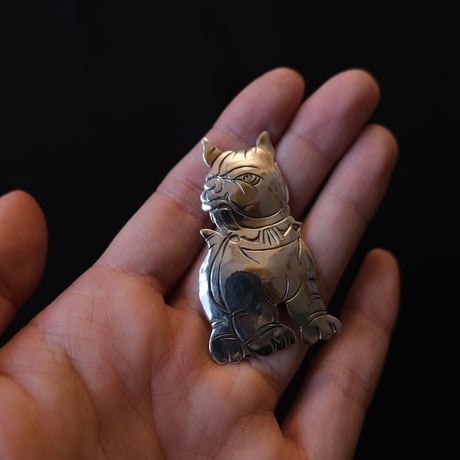 indian jewely  / "french bulldog" silver brooch