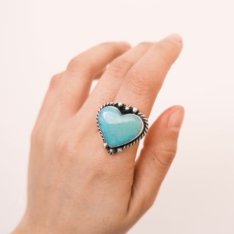 navajo / "heart" ring