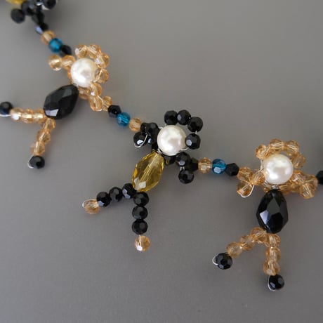 lili by SERI / hobbit necklace