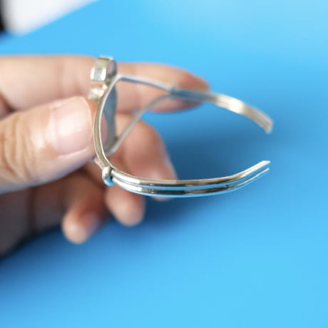 ZUNI / "girl" bangle