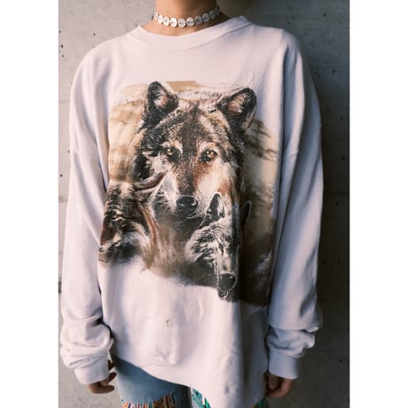 Hanes / "wolf" sweat