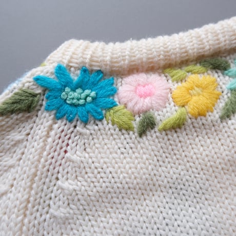 〜70s embroidery  knit cardigan