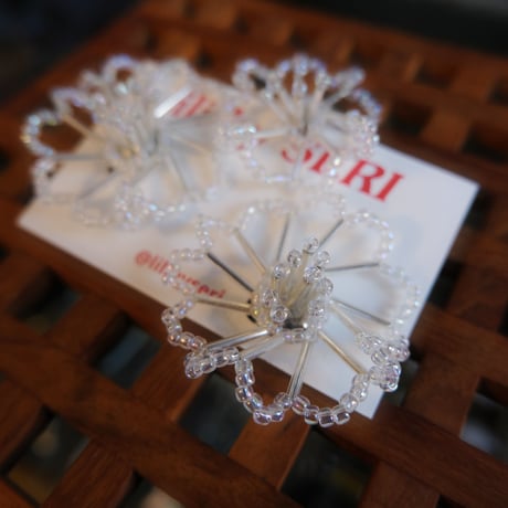 lili by SERI / flower drawing "clear" ear cuff type