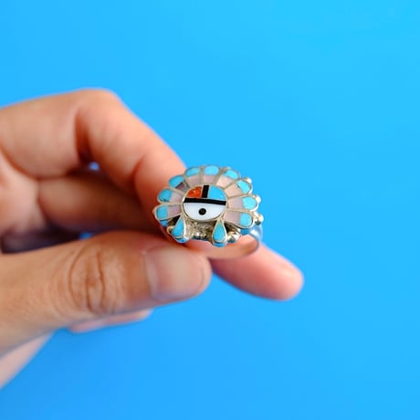 ZUNI / “Sun face” ring