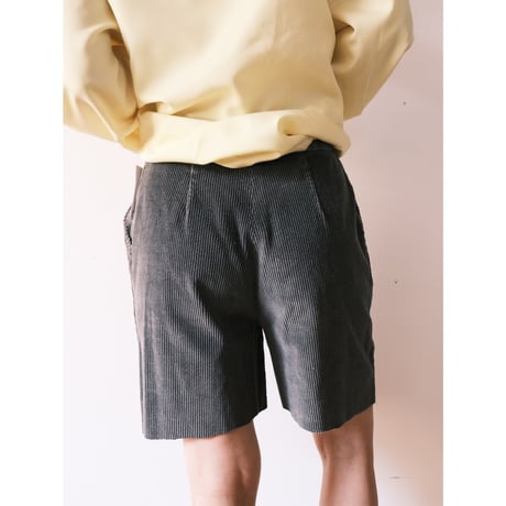 cutoff corduroy short pants