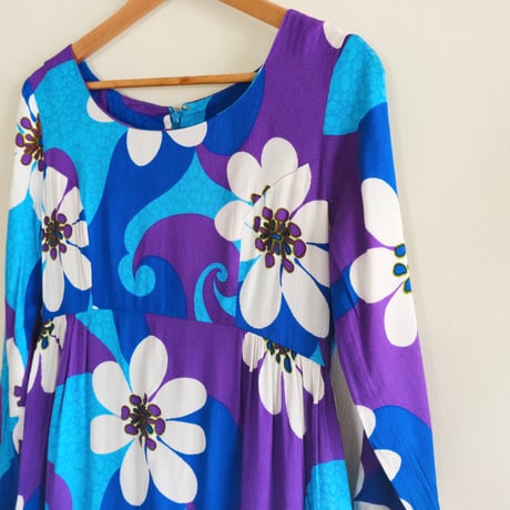 70s flower dress