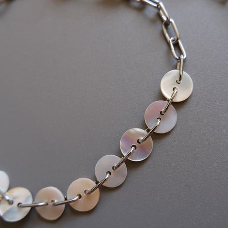 eski. original shell chain necklace "girl mascot"