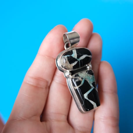 navajo / sunnyside turquoise pendant top