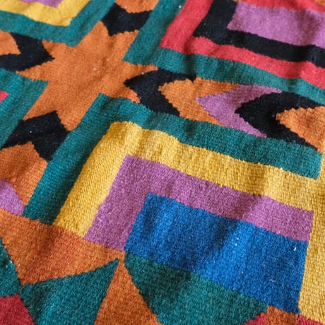 vintage rug / colorful
