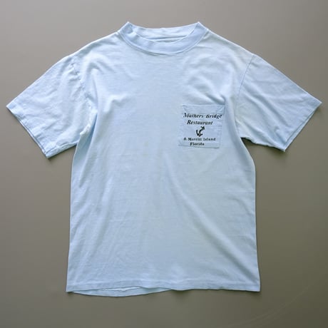 Hanes / pocket tee /blue