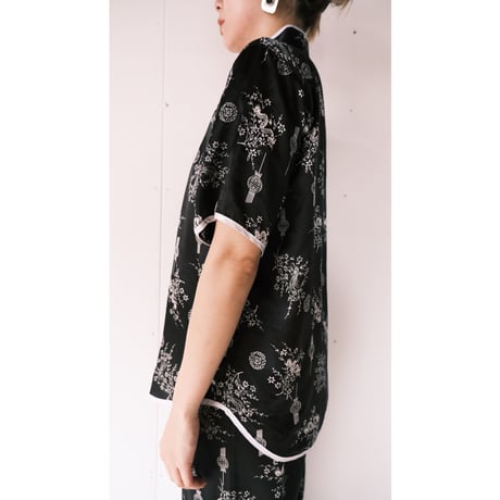 china set up / black