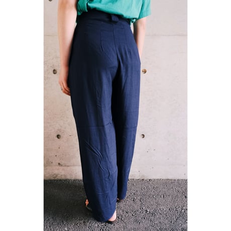 slacks pants “navy” with tuck