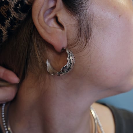 navajo "HRM" / hoop pierce