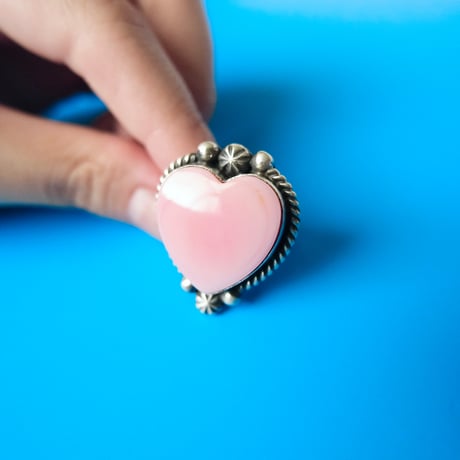 navajo / conch shell heart ring