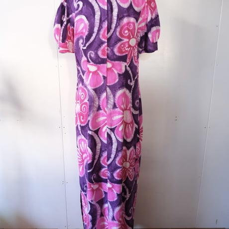 Hawaiian dress