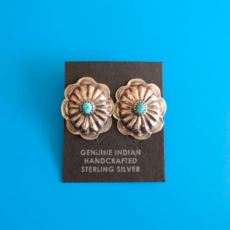 navajo / concho × turquoise pierce