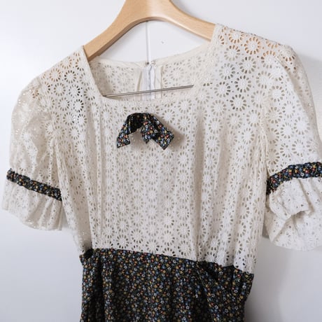 vintage / lace × flower dress