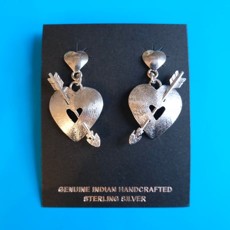 indian jewely / heart pierce